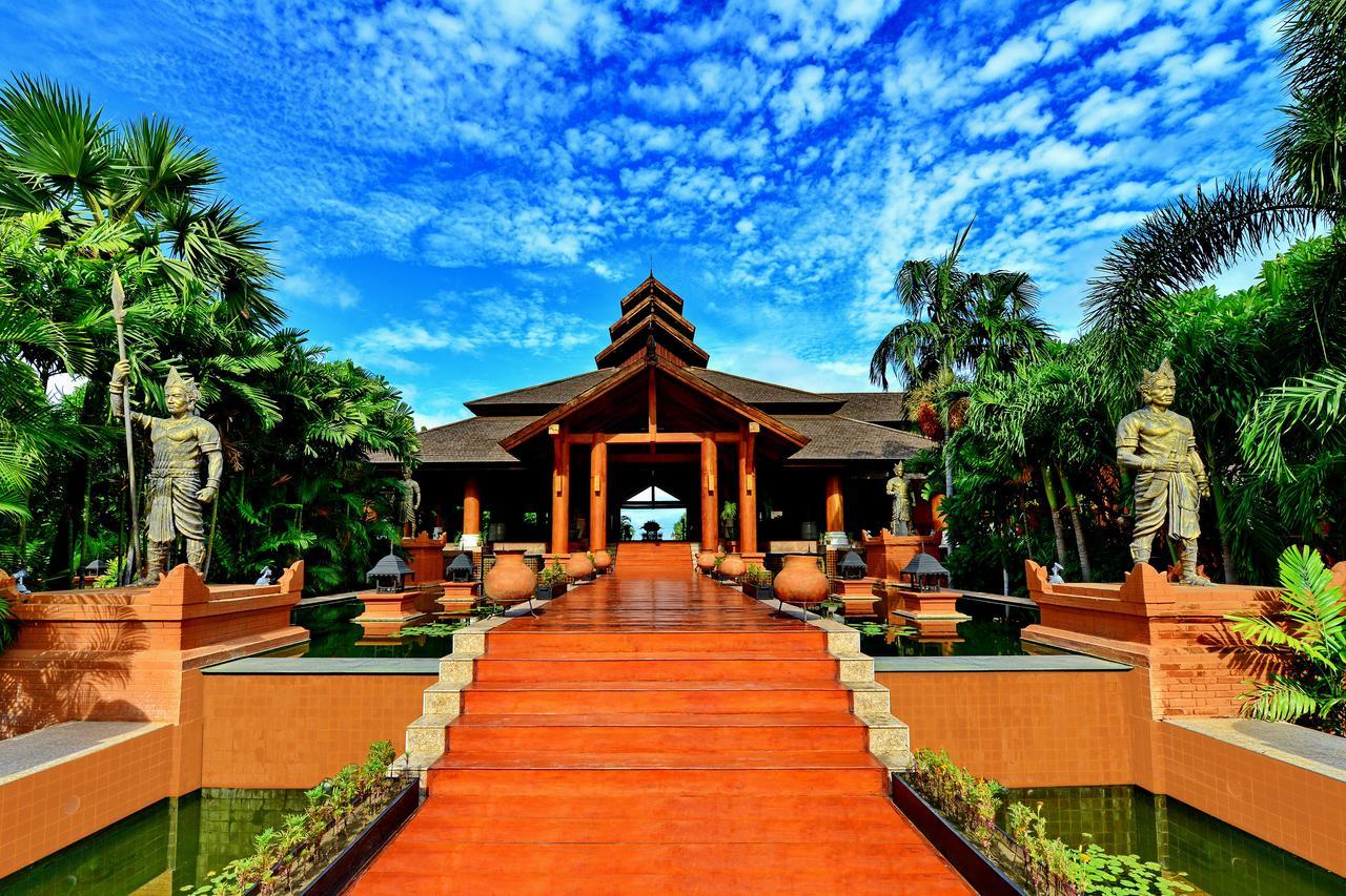 Aureum Palace Hotel & Resort Bagan Nyaung-U Exterior photo