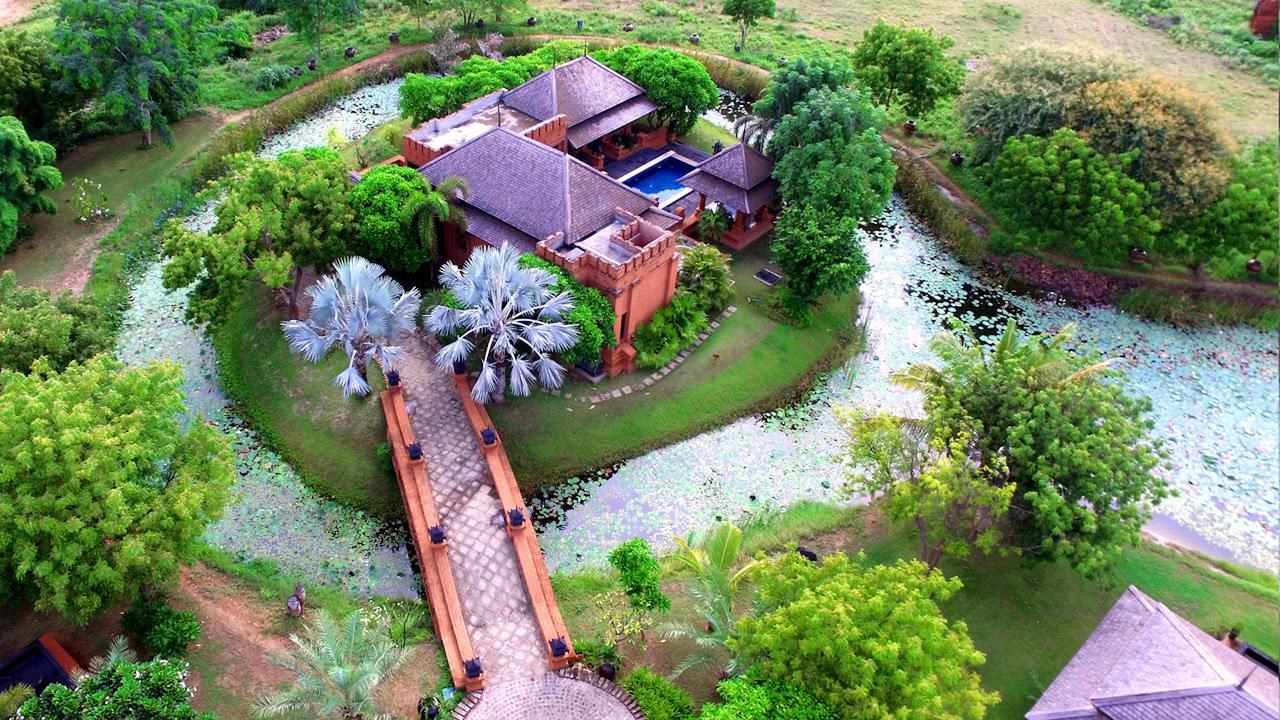 Aureum Palace Hotel & Resort Bagan Nyaung-U Exterior photo